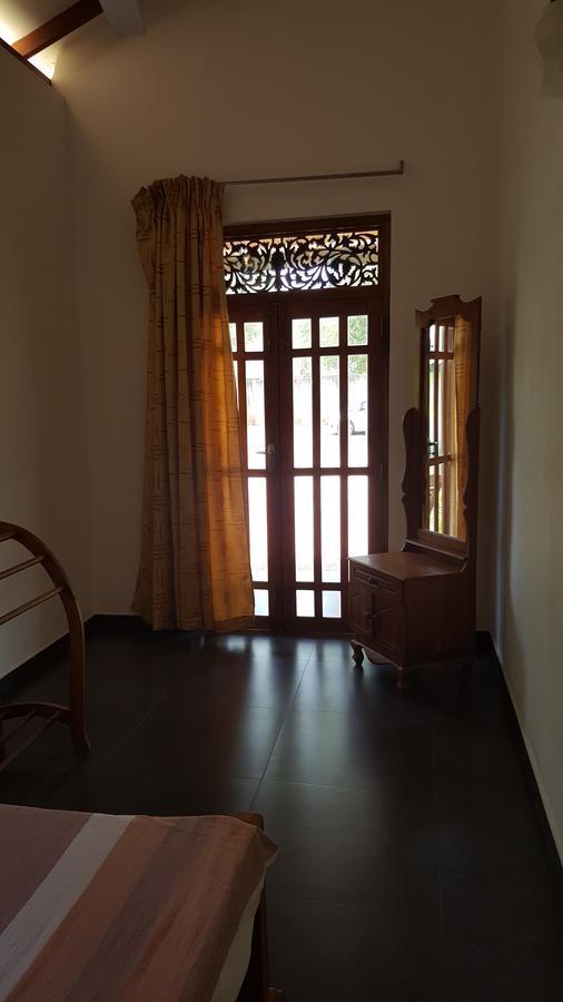 Lokuge Grand Resort Kataragama Exterior photo