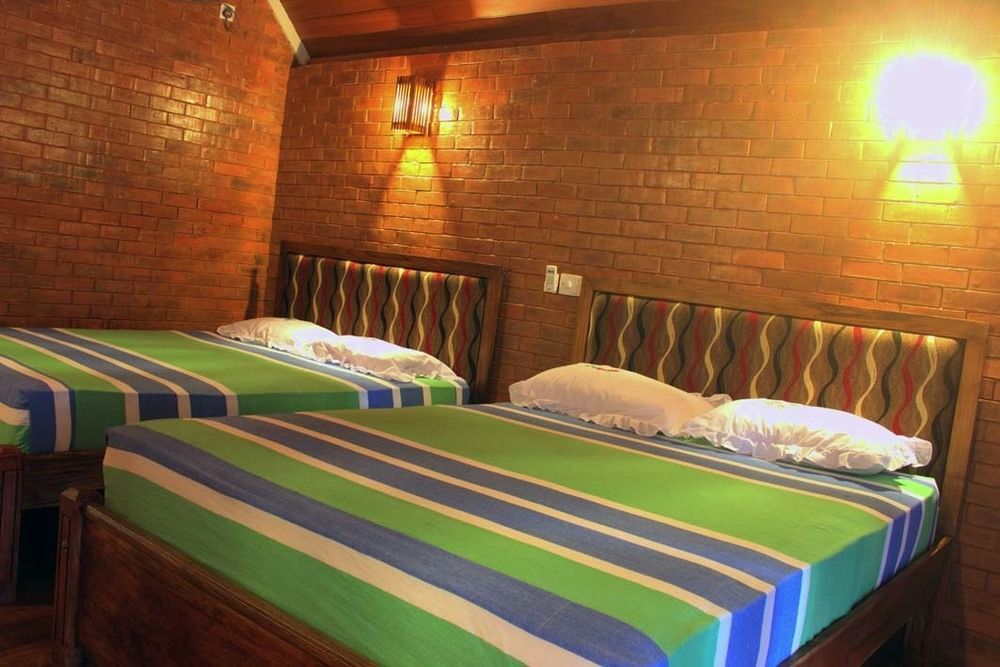 Lokuge Grand Resort Kataragama Exterior photo